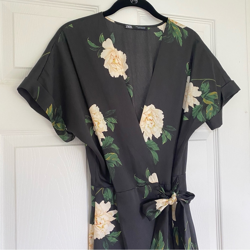 NWOT Zara Long Floral Tie-Front Jumpsuit XS